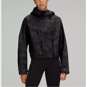 Lululemon rain chaser jacket